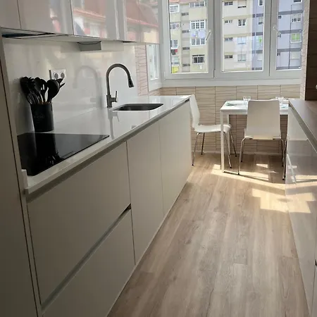 Apartamento Ría De Bouzas Amplio Piso Muy Luminoso Con Vistas A La Ría