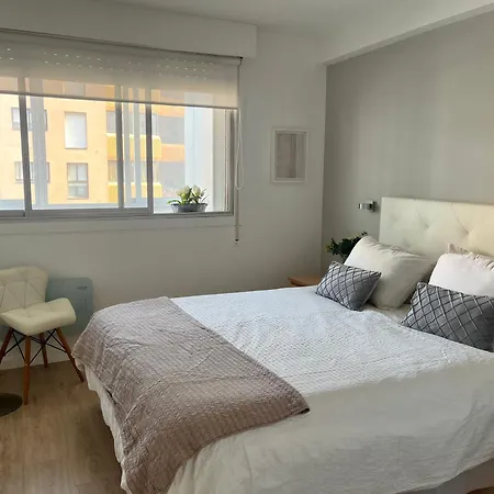 Ría De Bouzas Amplio Piso Muy Luminoso Con Vistas A La Ría Apartamento