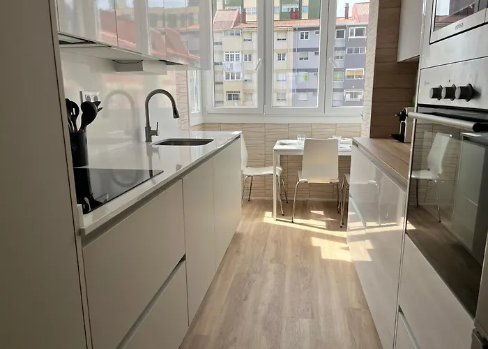 Ría De Bouzas Amplio Piso Muy Luminoso Con Vistas A La Ría