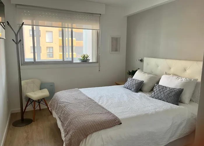 Ría De Bouzas Amplio Piso Muy Luminoso Con Vistas A La Ría Apartamento